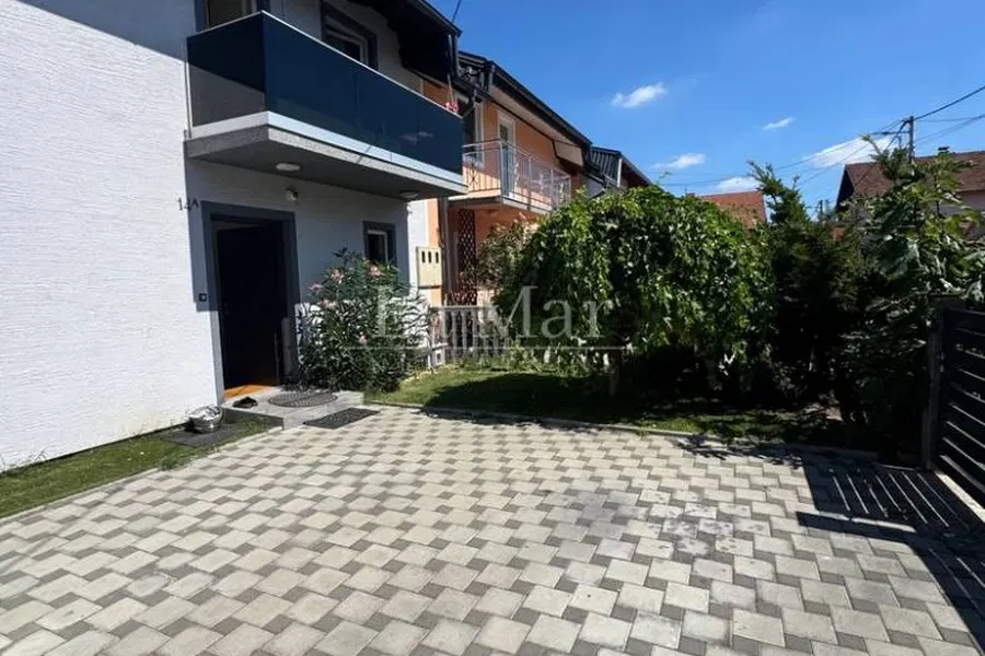 PRODAJA - Kuća u Sv. Klari - 128 m2 + GPM 32 m2